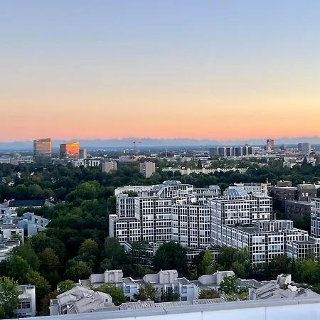 Chic - Rooftop Pool & Alps View